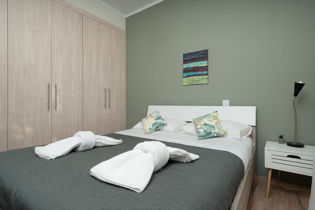 Mtc-Sfs Apartment By The Sea And Airport Pórto Ráfti Exterior foto